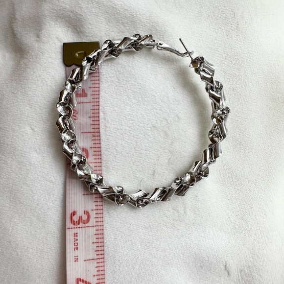 Silver Hoop Twisted Earrings Medium Large in size New - Picture 4 of 5